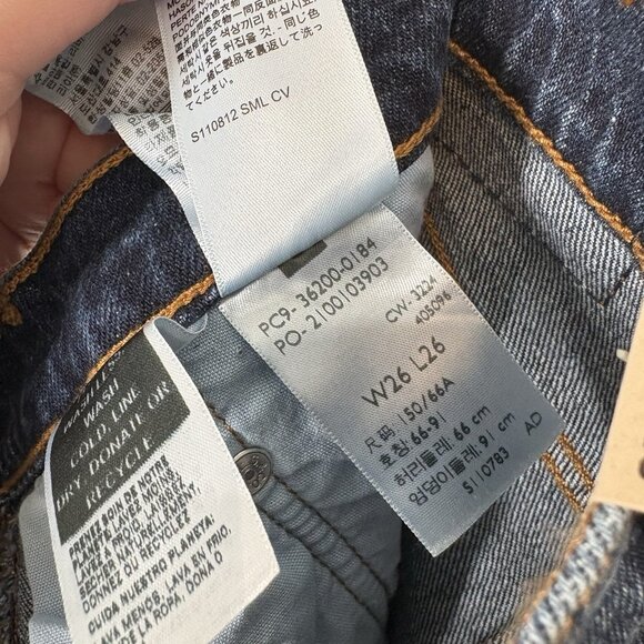 Levis Women 26 Blue Denim Button Fly High Rise 501 Original Cropped Jeans NWT - Picture 15 of 15